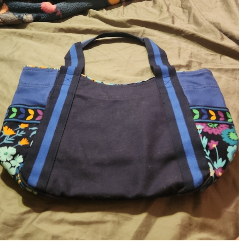 Tote - Picture 1 of 2